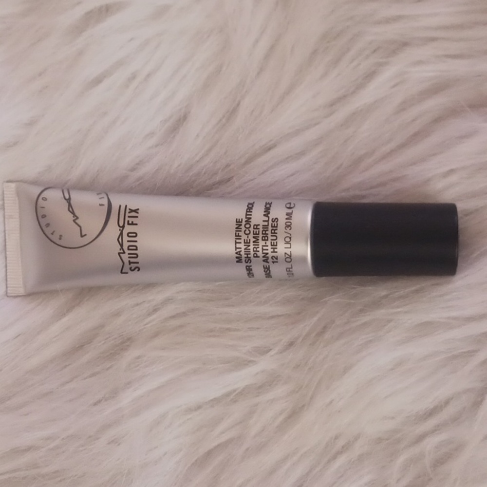 MAC Cosmetics Studio Fix Mattifine 12 Hr Shine Control Primer